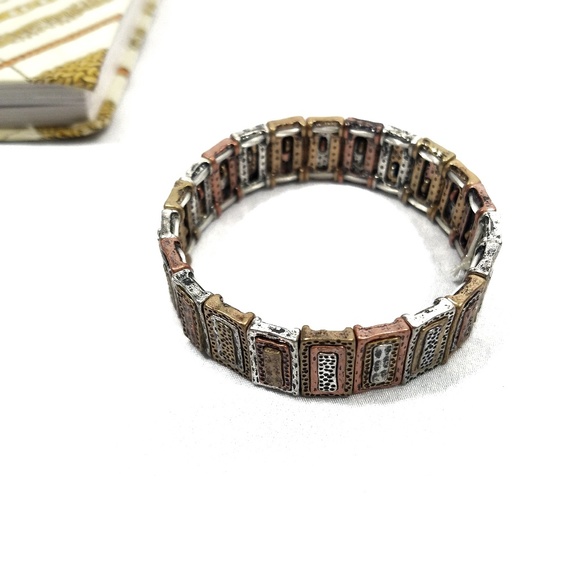 DaVinci Circle Impression Stretch Bracelet - Picture 2 of 4